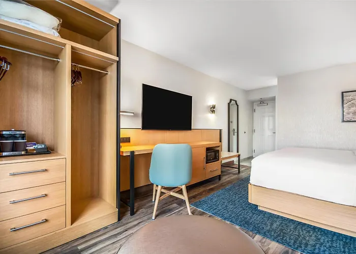 Doubletree By Hilton Buffalo-Amherst